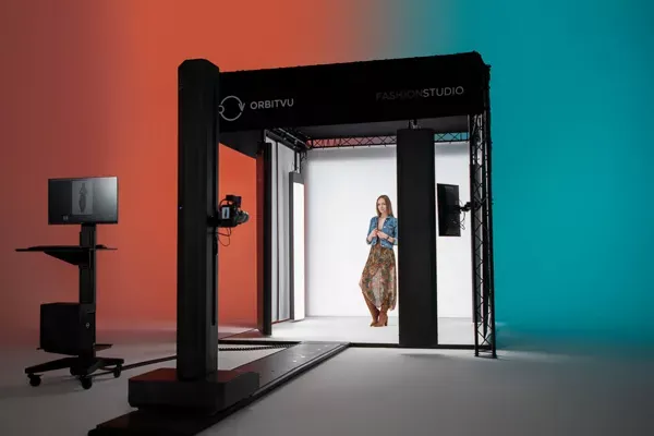 Modellposering i Orbitvu FASHIONSTUDIO
