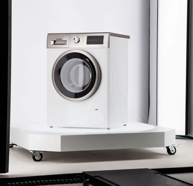 Fotografering av Bosch-vaskemaskin i studio
