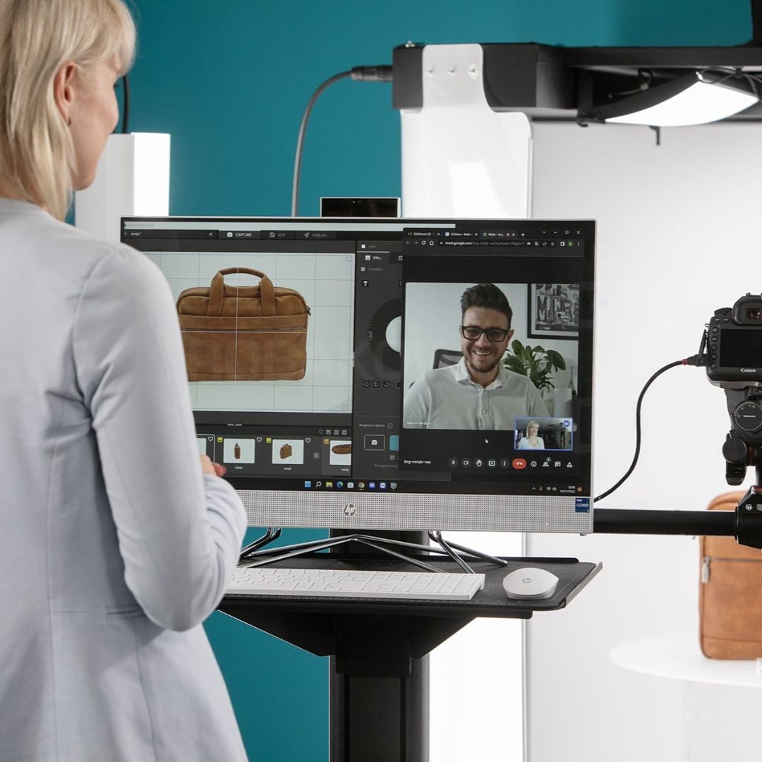 Fjernsamarbeid for godkjenning av produktbilder via videosamtale